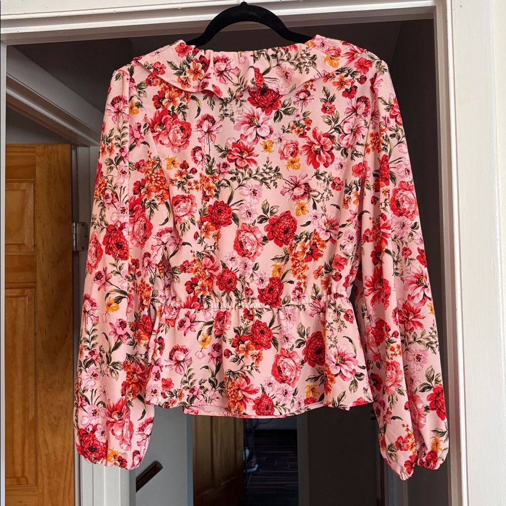 Old Navy Pink Floral Blouse - Picture 4 of 4